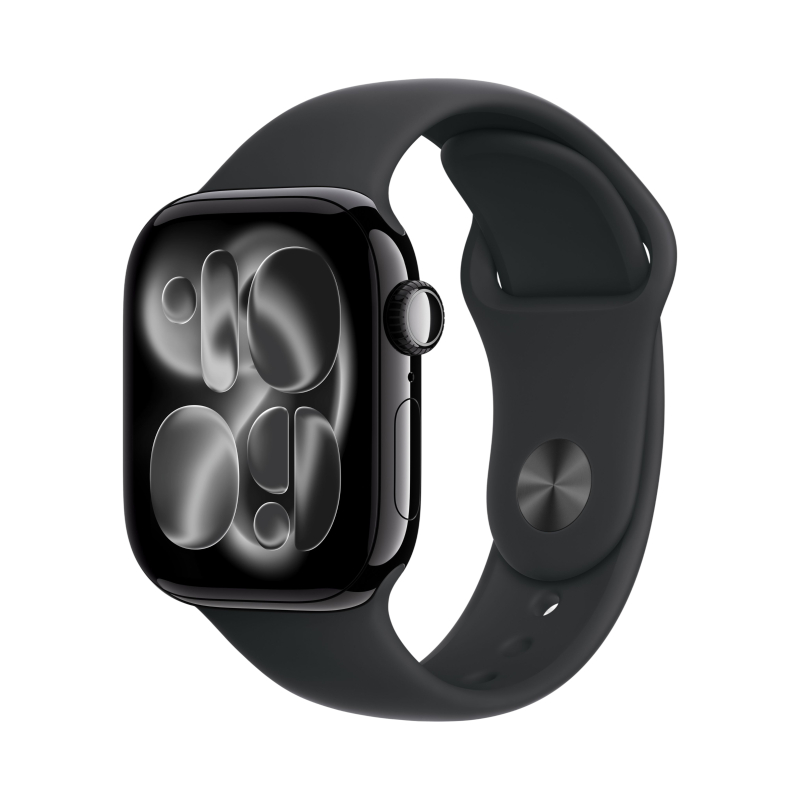 На фото изображено Apple Watch Series 11, 42 мм, корпус из алюминия цвета «Чёрный оникс», спортивный ремешок, размер M/L