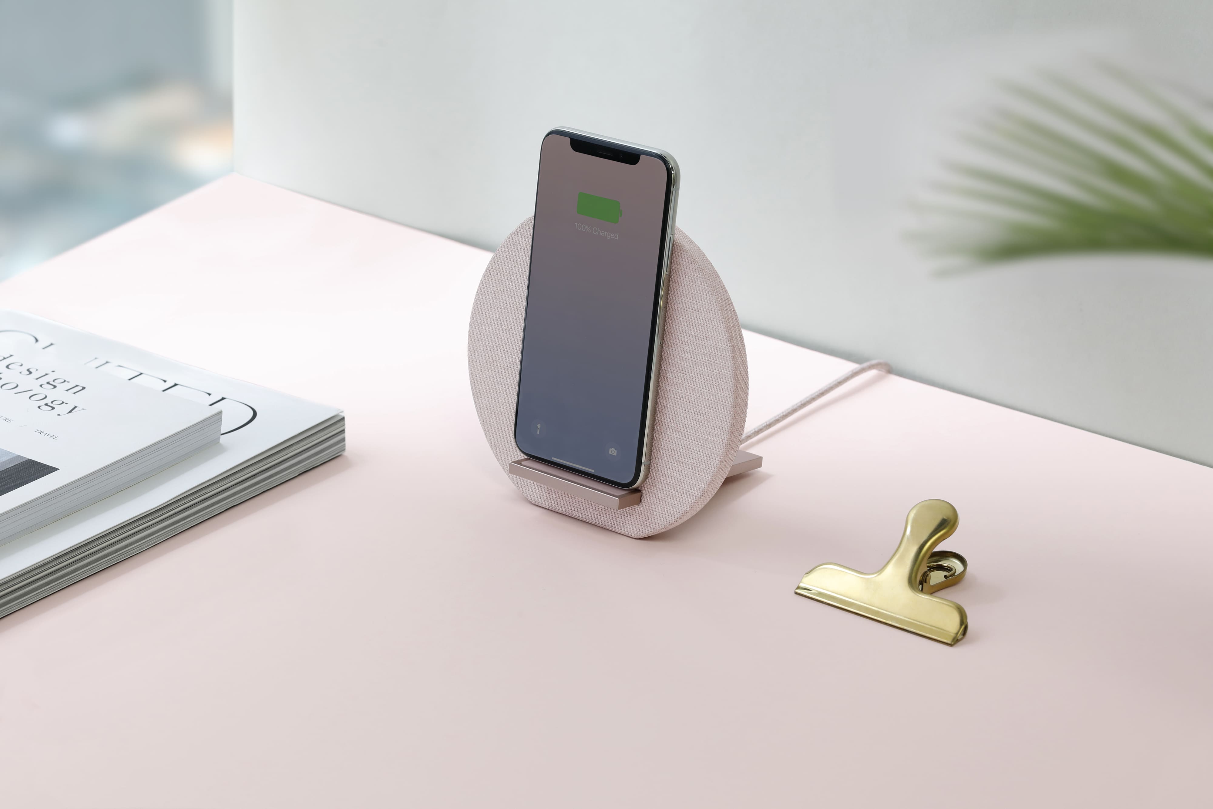 Беспроводное зарядное устройство Native Union Dock Wireless Fabric, с подставкой, розовый